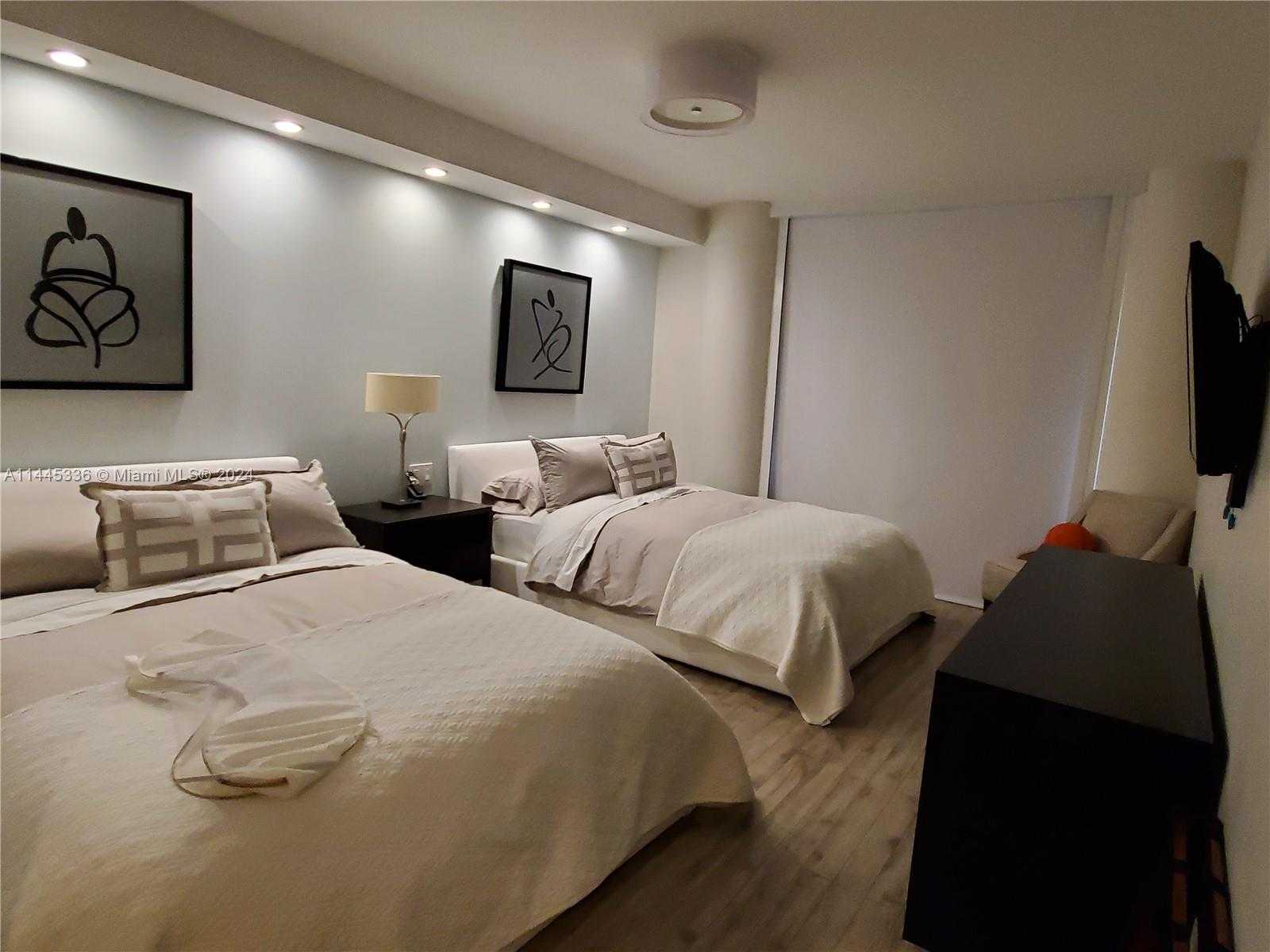 Small Image of 3000 ISLAND BLVD #2603, Aventura Number 16