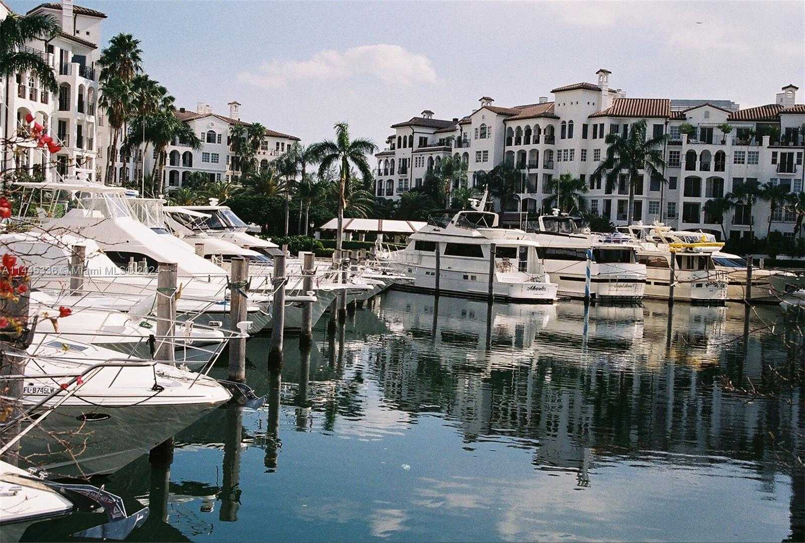 Small Image of 3000 ISLAND BLVD #2603, Aventura Number 26