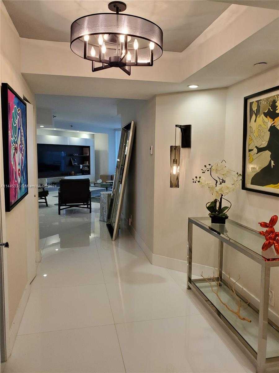 Small Image of 3000 ISLAND BLVD #2603, Aventura Number 4