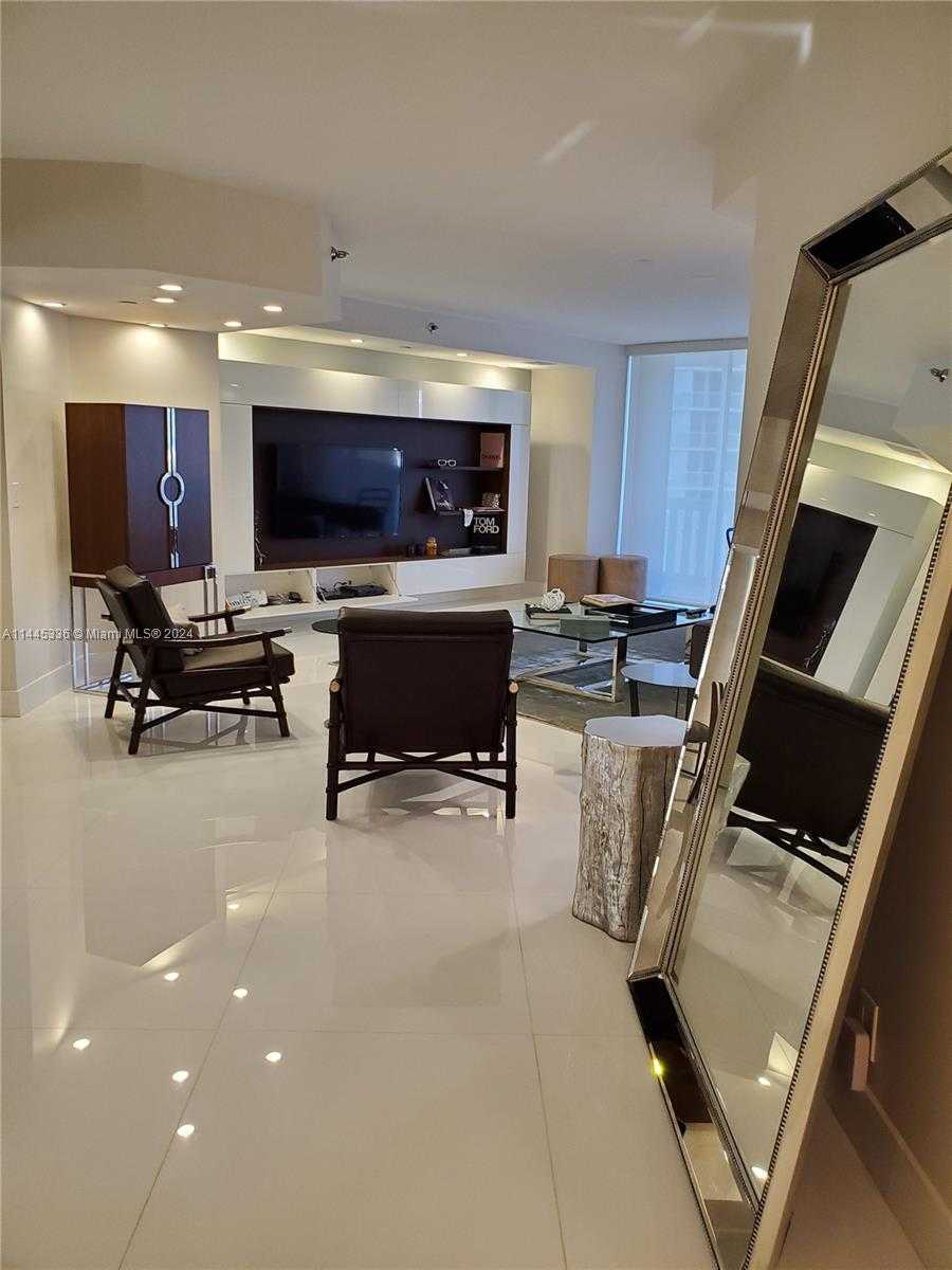 Small Image of 3000 ISLAND BLVD #2603, Aventura Number 5