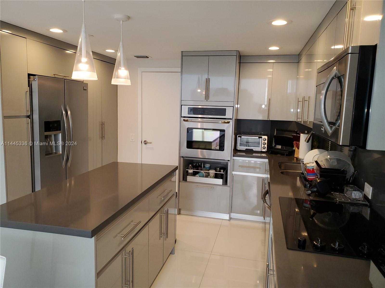 Small Image of 3000 ISLAND BLVD #2603, Aventura Number 7