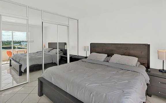 Small Image of 7904 WEST DR #407, North Bay Village Number 11