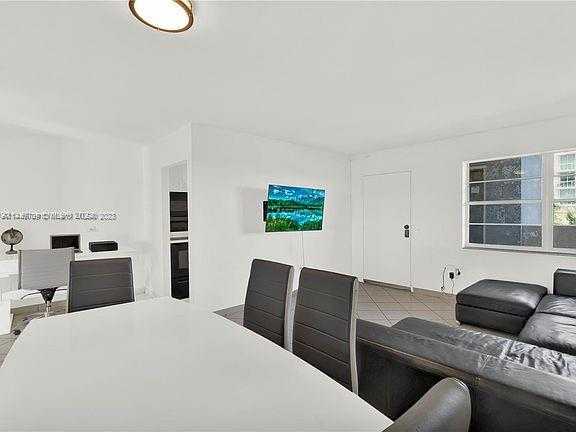 Small Image of 7904 WEST DR #407, North Bay Village Number 5
