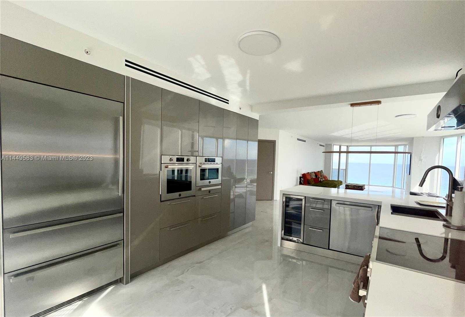 Small Image of 17555 COLLINS AVE #1001, Sunny Isles Beach Number 4