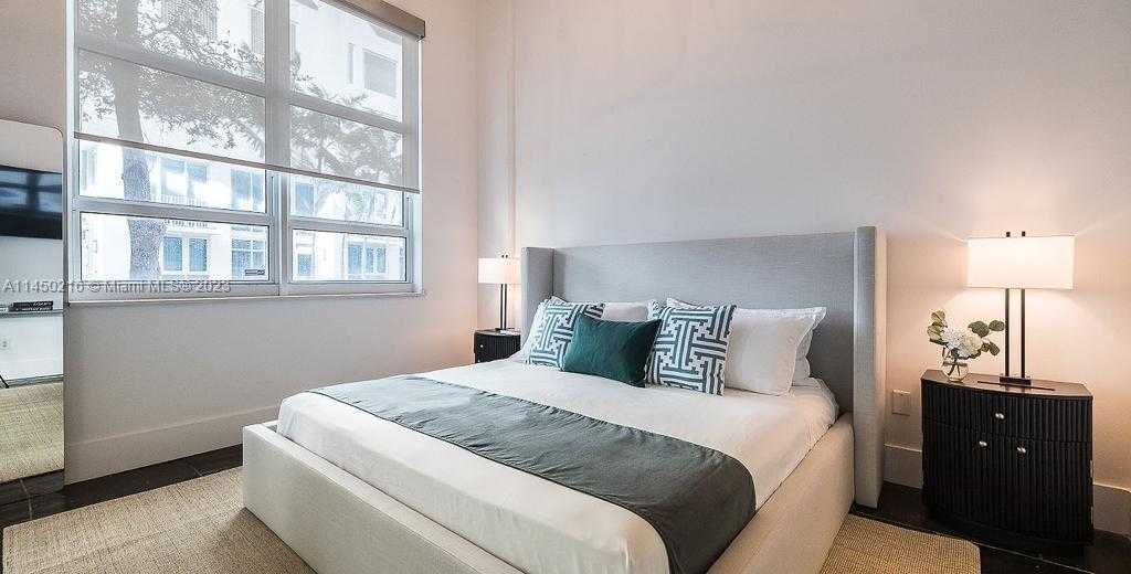 Small Image of 2001 BISCAYNE BLVD #2104, Miami Number 11