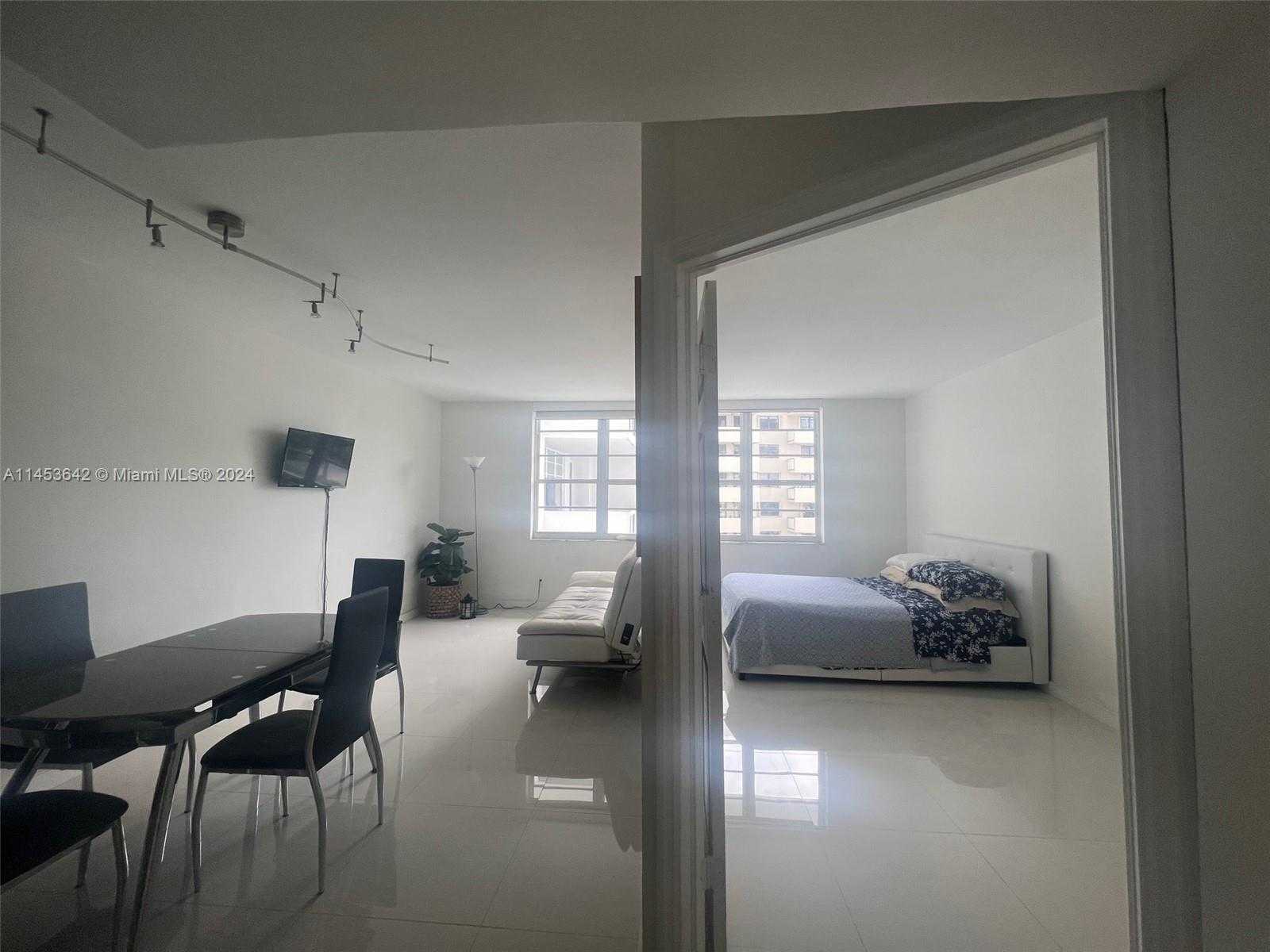 Small Image of 100 LINCOLN RD #501, Miami Beach Number 4