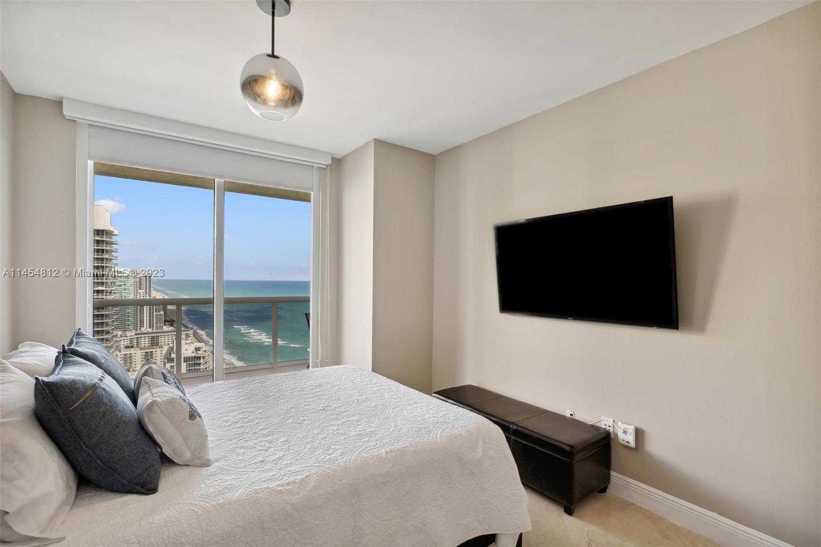 Small Image of 1830 SOUTH OCEAN DR #4211, Hallandale Beach Number 12