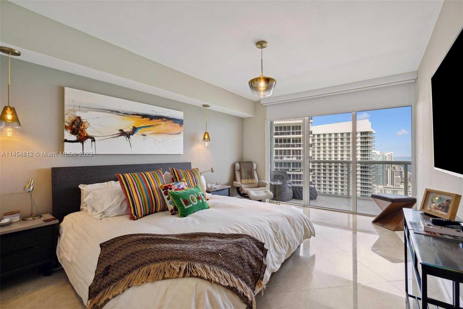 Small Image of 1830 SOUTH OCEAN DR #4211, Hallandale Beach Number 16