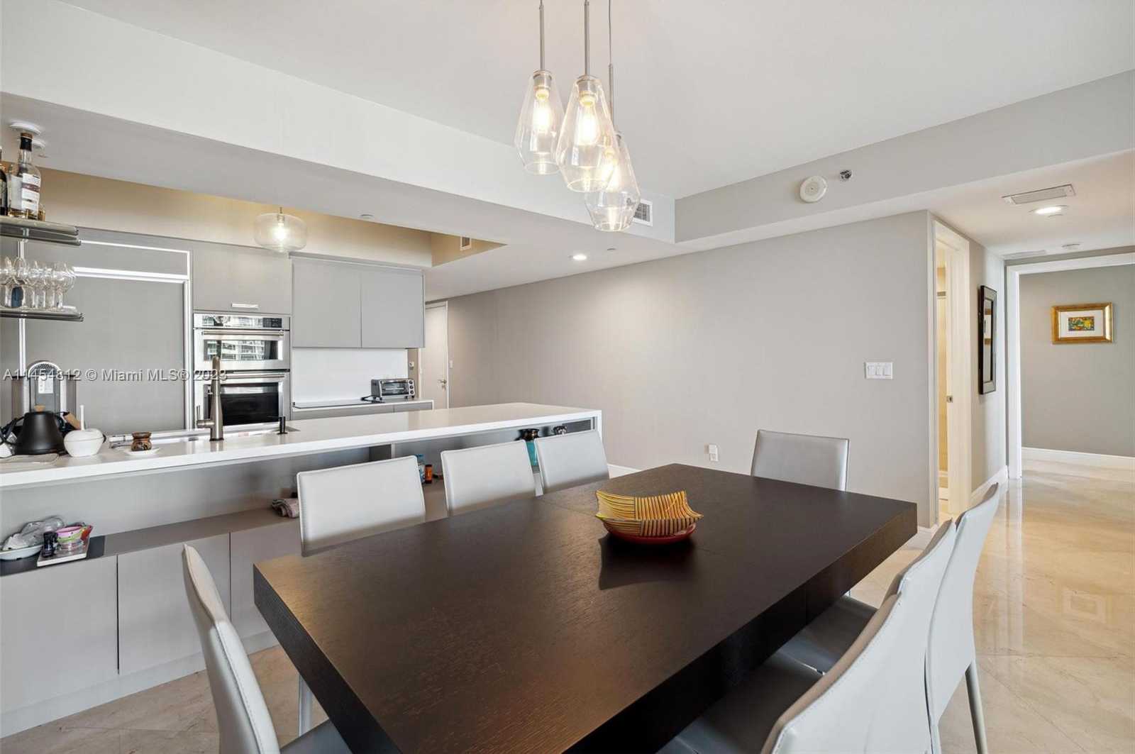 Small Image of 1830 SOUTH OCEAN DR #4211, Hallandale Beach Number 6
