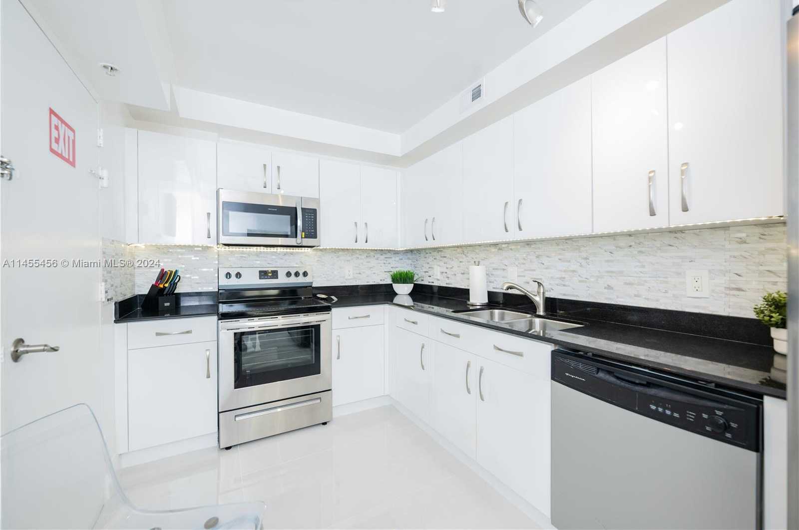 Small Image of 3801 SOUTH OCEAN DR #7O, Hollywood Number 17