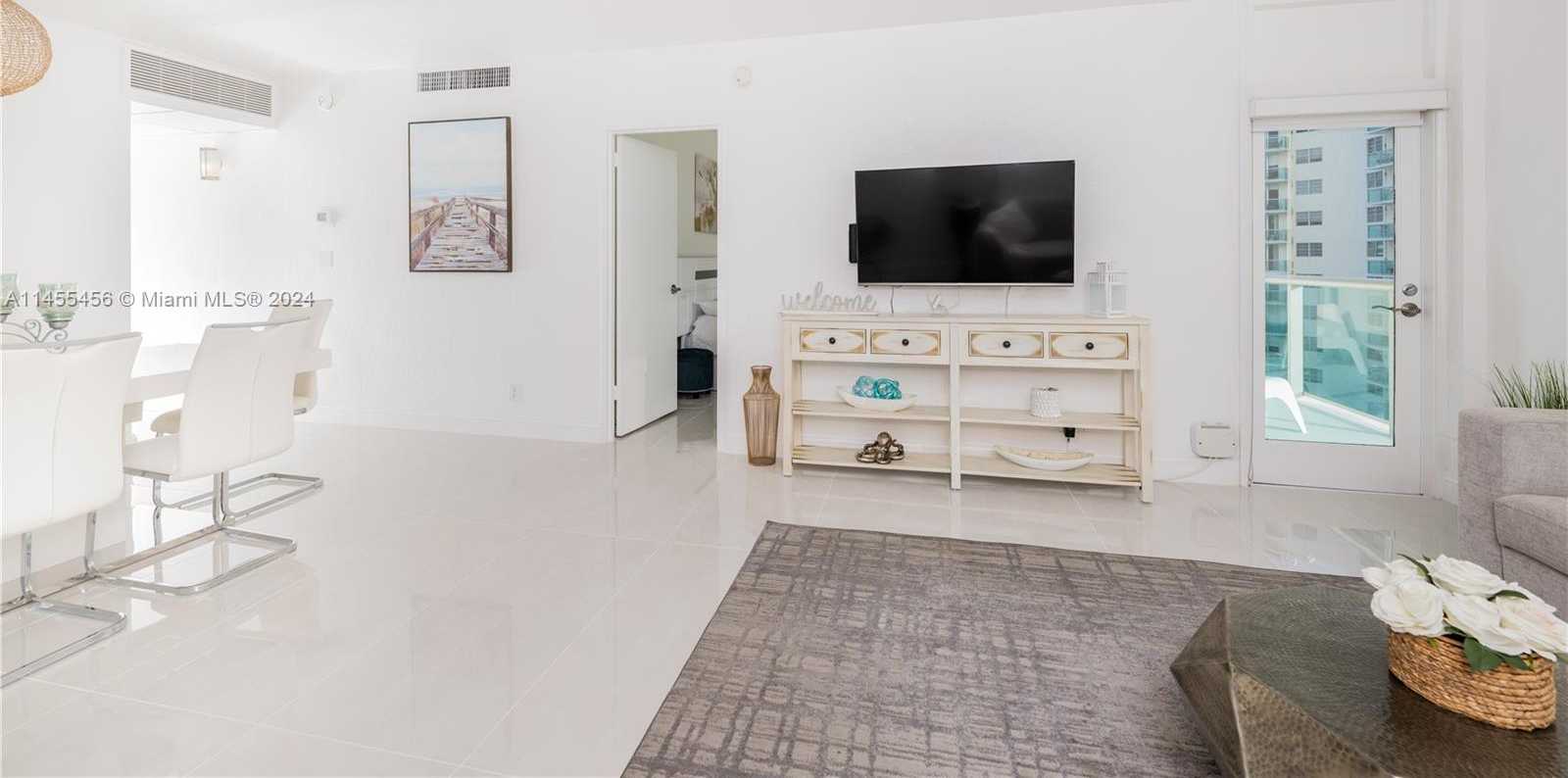Small Image of 3801 SOUTH OCEAN DR #7O, Hollywood Number 4