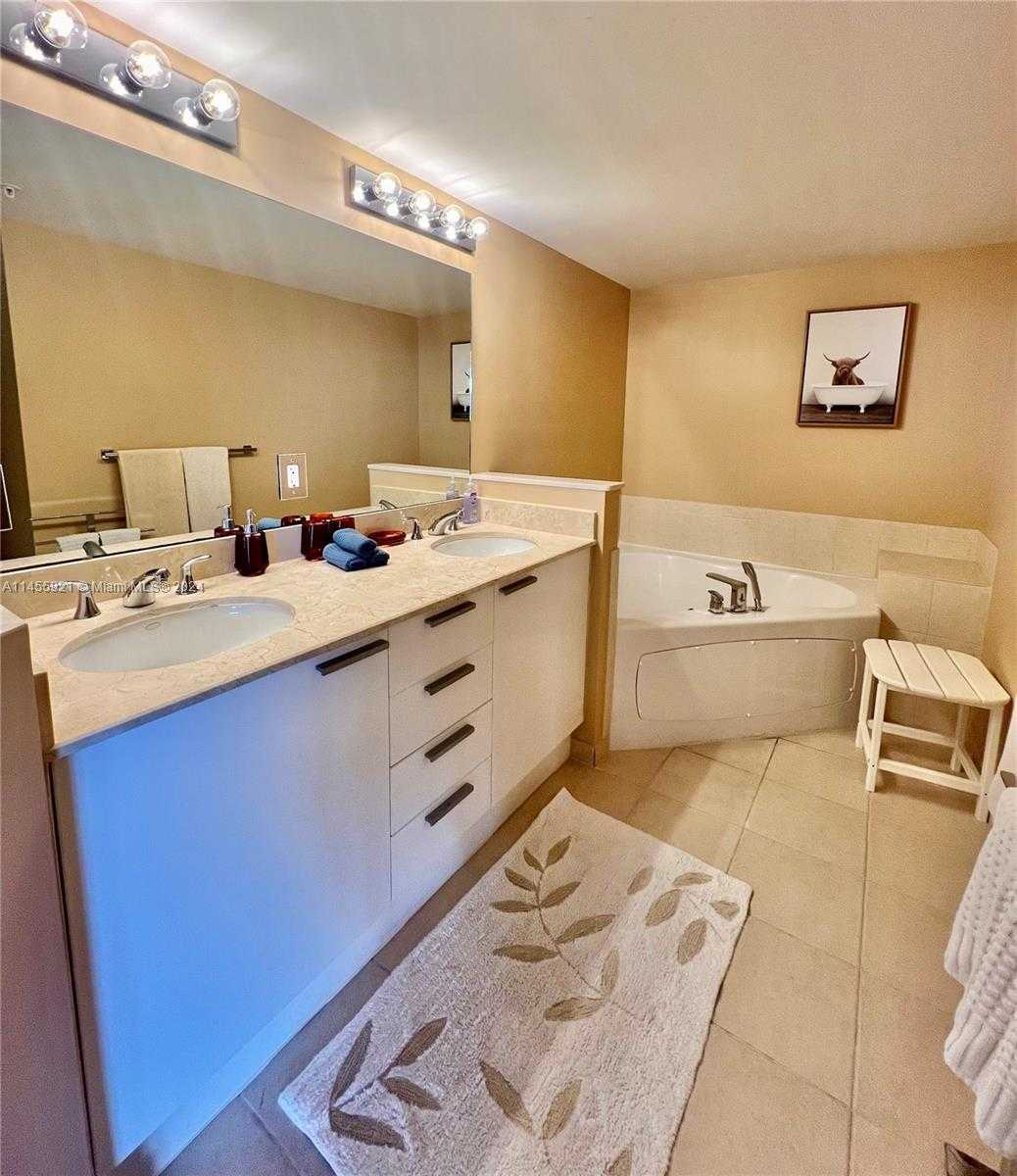 Small Image of 16699 COLLINS AVE #2501, Sunny Isles Beach Number 20