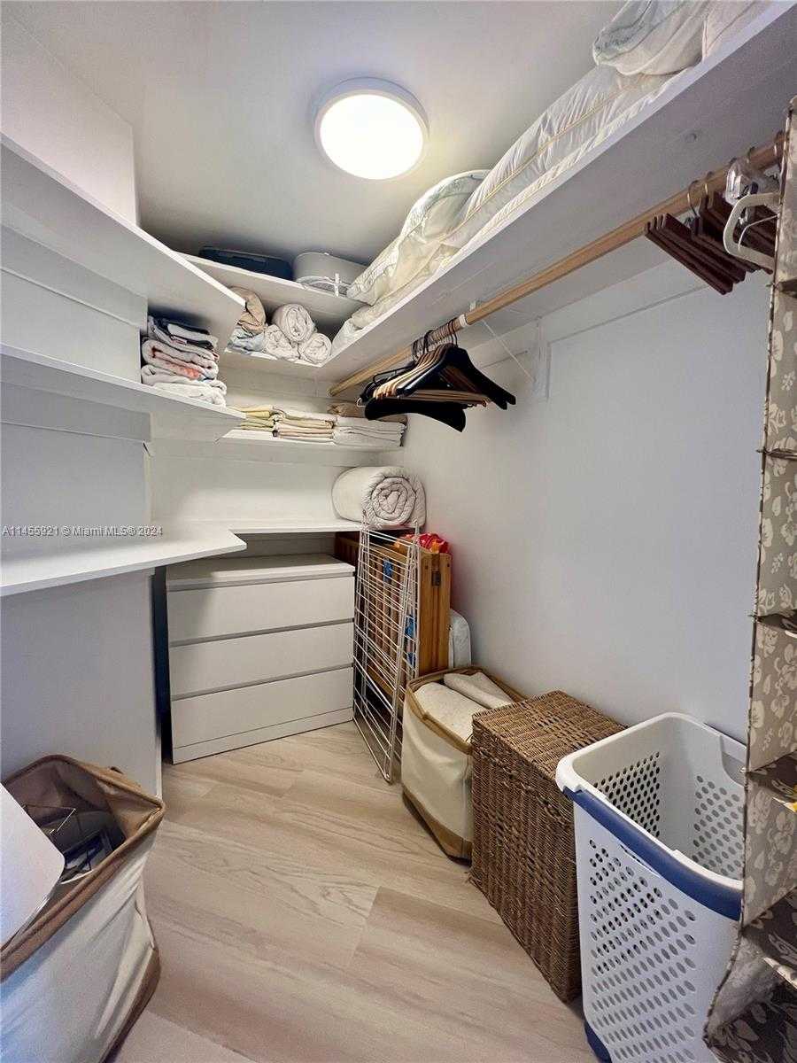 Small Image of 16699 COLLINS AVE #2501, Sunny Isles Beach Number 32