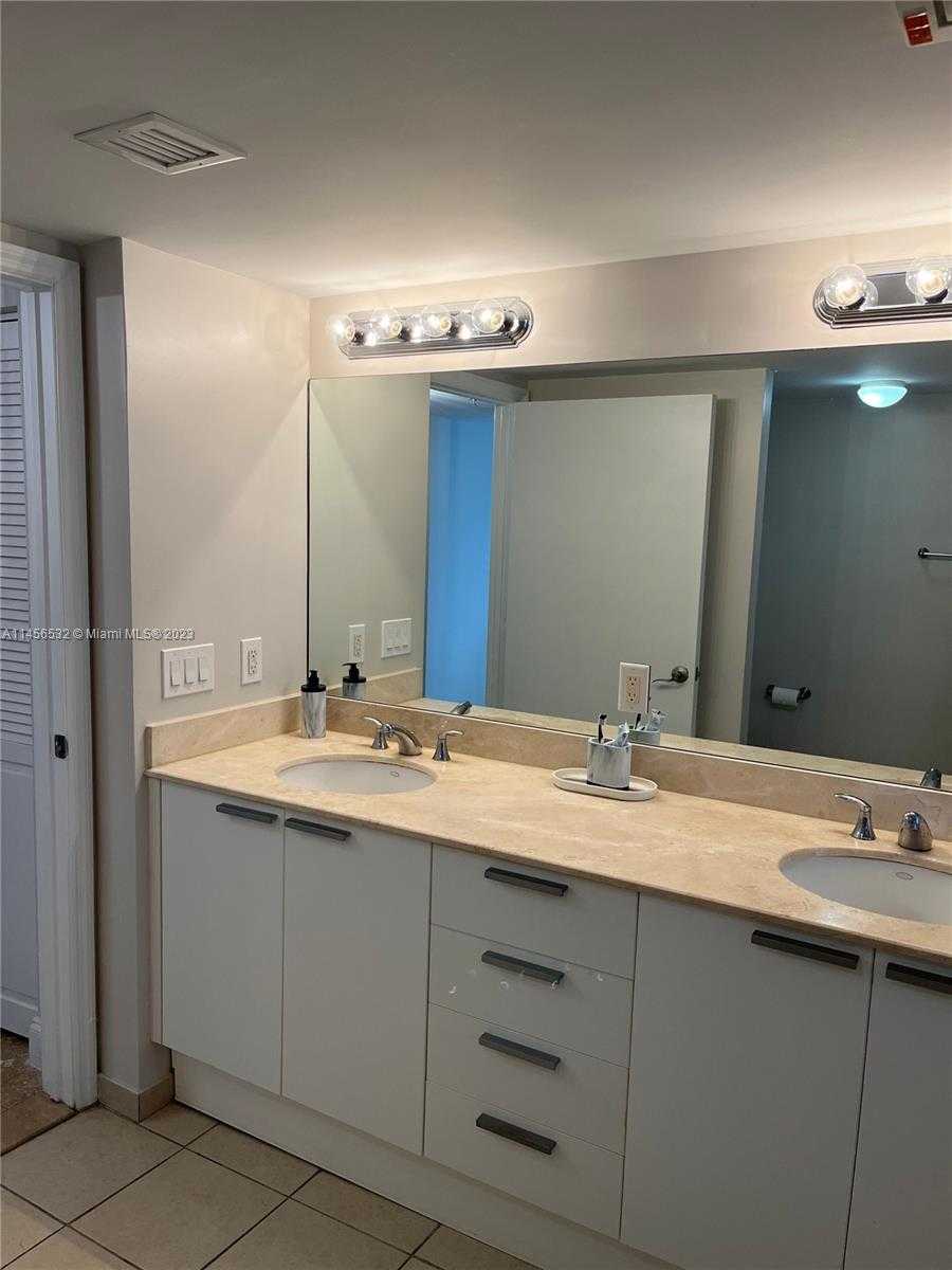 Small Image of 16699 COLLINS AVE #1207, Sunny Isles Beach Number 11