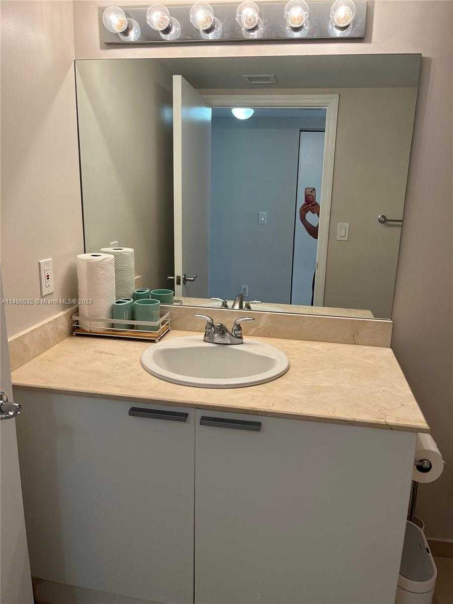 Small Image of 16699 COLLINS AVE #1207, Sunny Isles Beach Number 23
