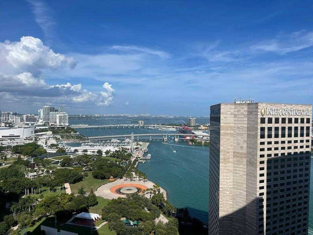 Small Image of 325 SOUTH BISCAYNE BLVD #3716, Miami Number 18