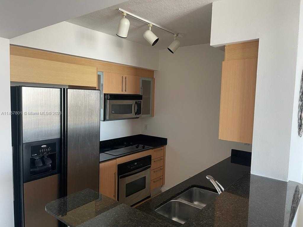 Small Image of 325 SOUTH BISCAYNE BLVD #3716, Miami Number 2