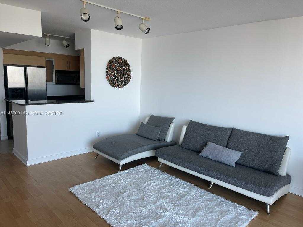 Small Image of 325 SOUTH BISCAYNE BLVD #3716, Miami Number 4