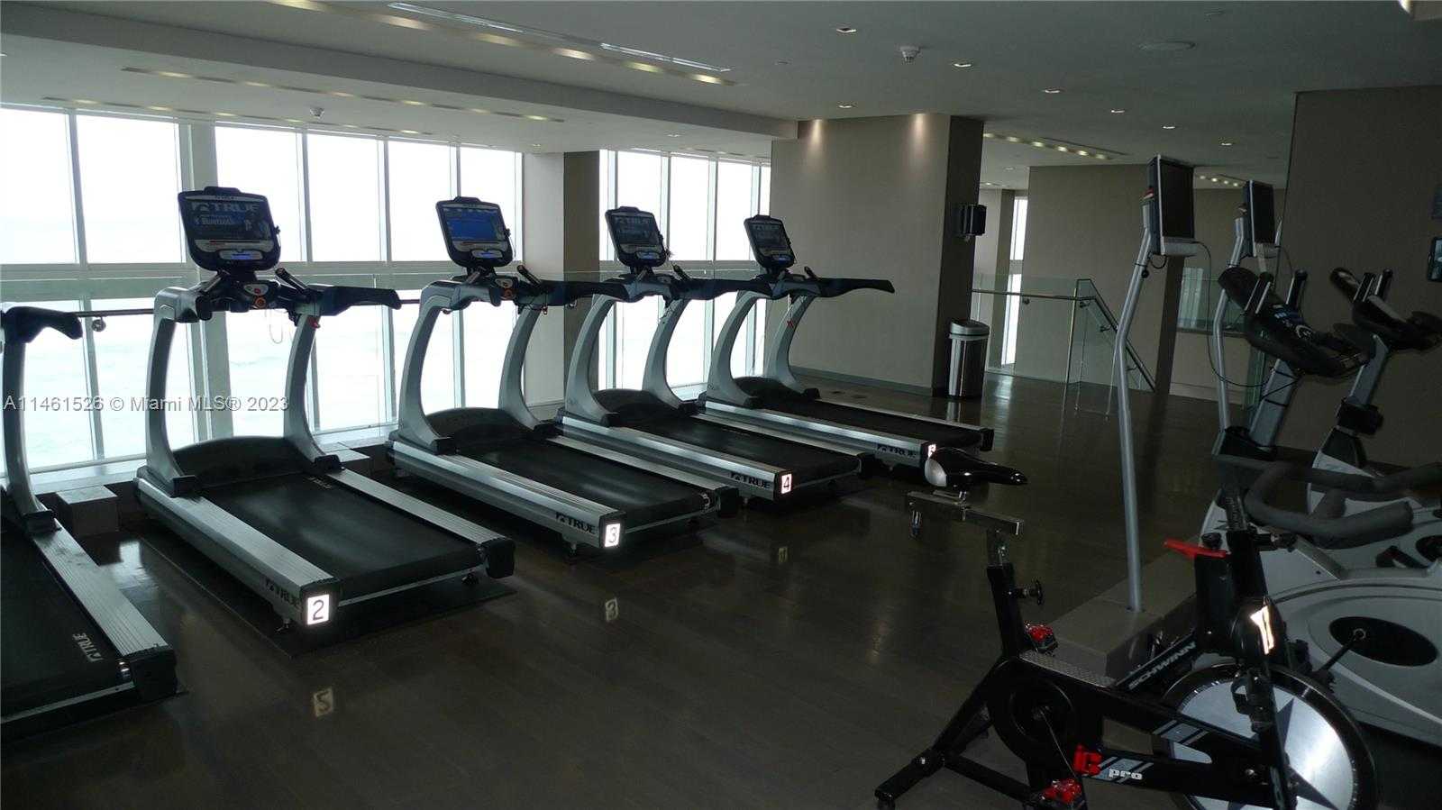 Small Image of 1830 SOUTH OCEAN DR #1705, Hallandale Beach Number 21