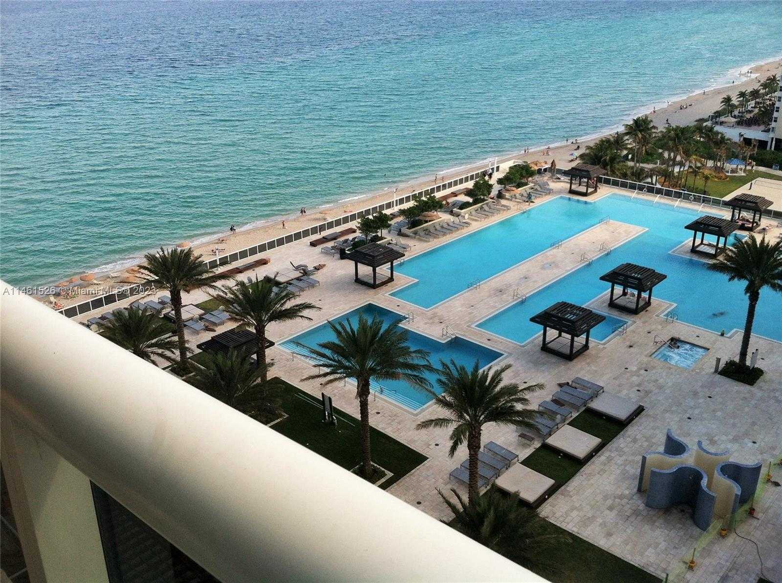 Small Image of 1830 SOUTH OCEAN DR #1705, Hallandale Beach Number 4