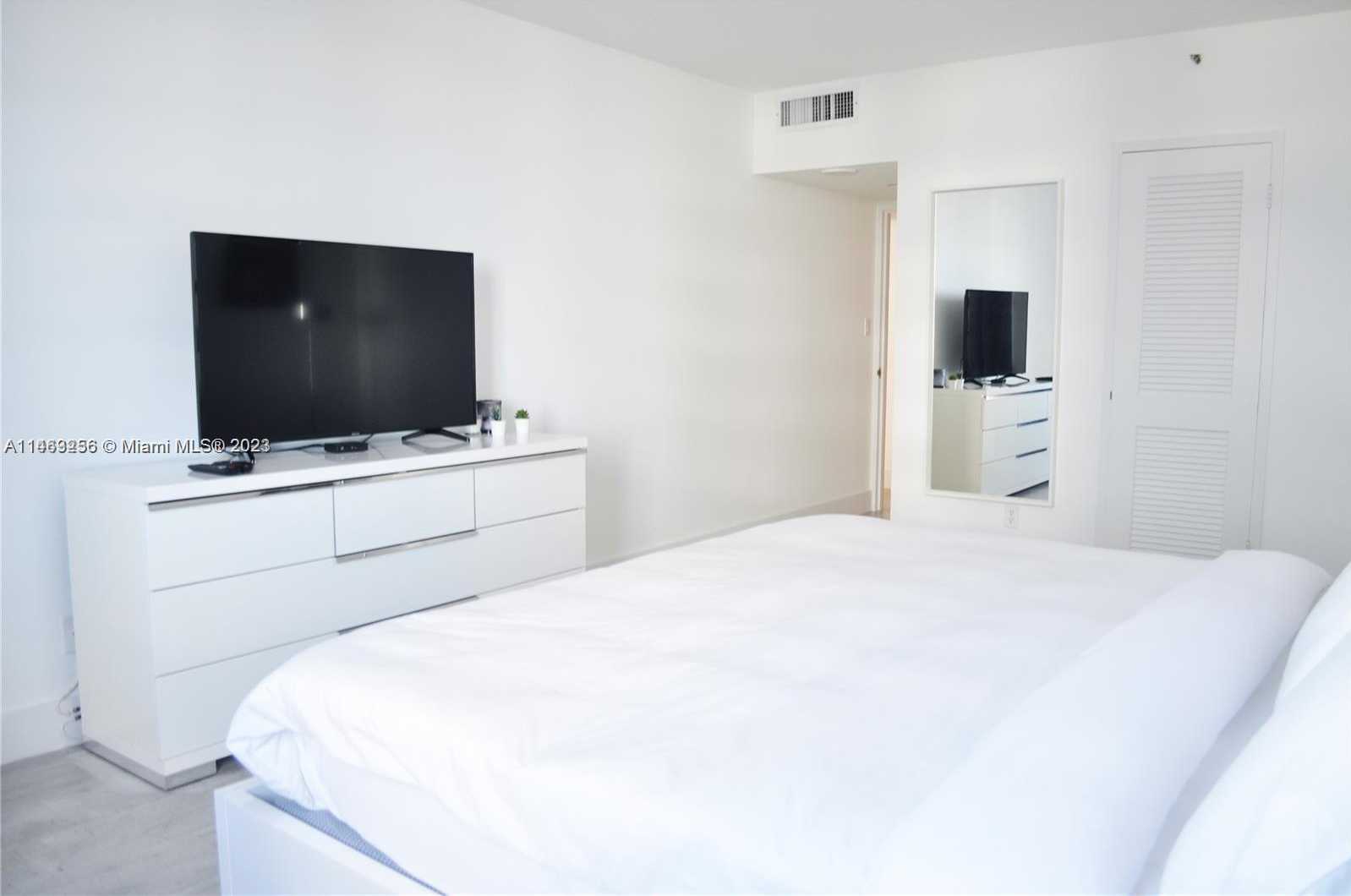 Small Image of 100 LINCOLN RD #435, Miami Beach Number 6