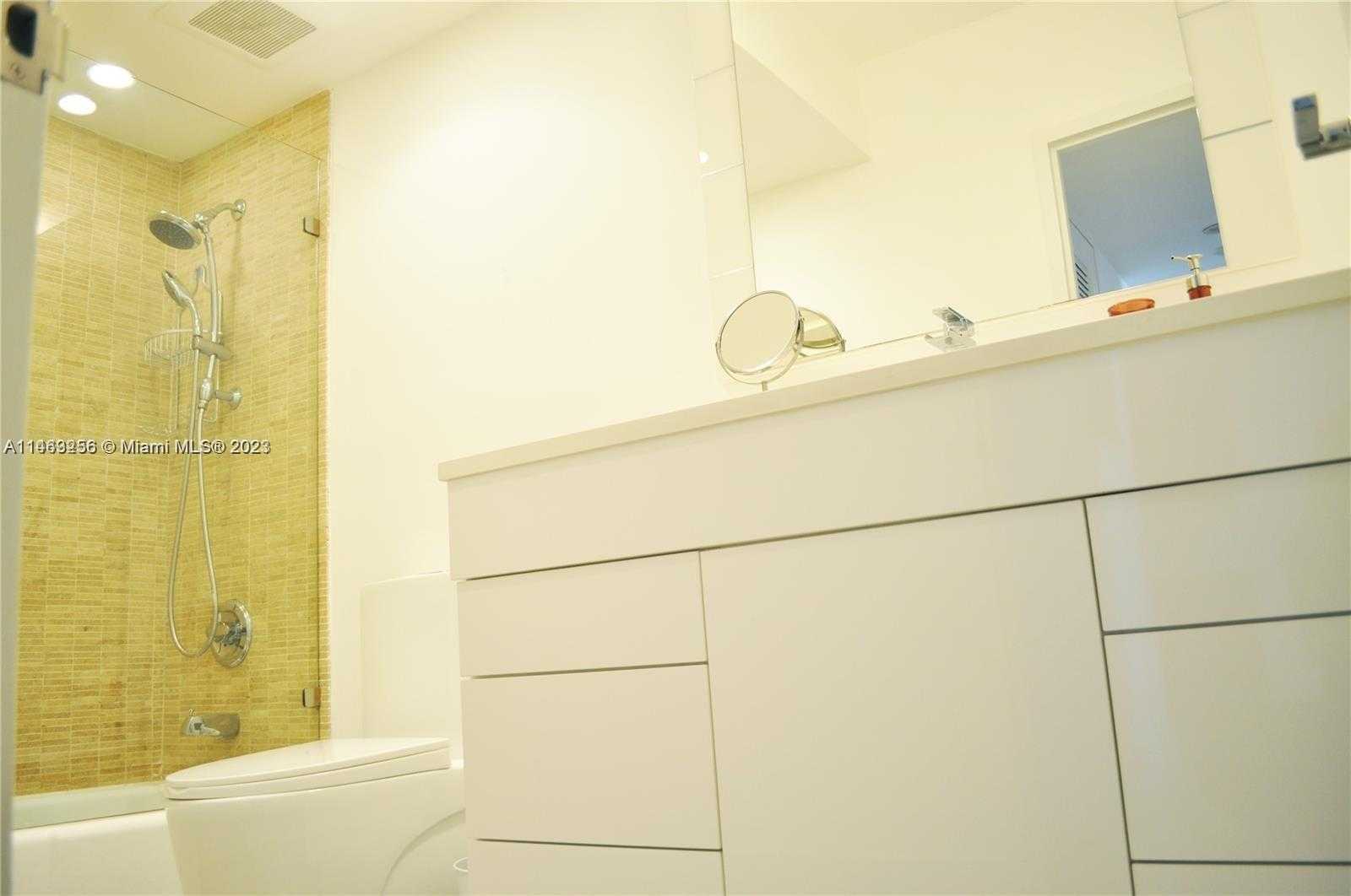 Small Image of 100 LINCOLN RD #435, Miami Beach Number 8