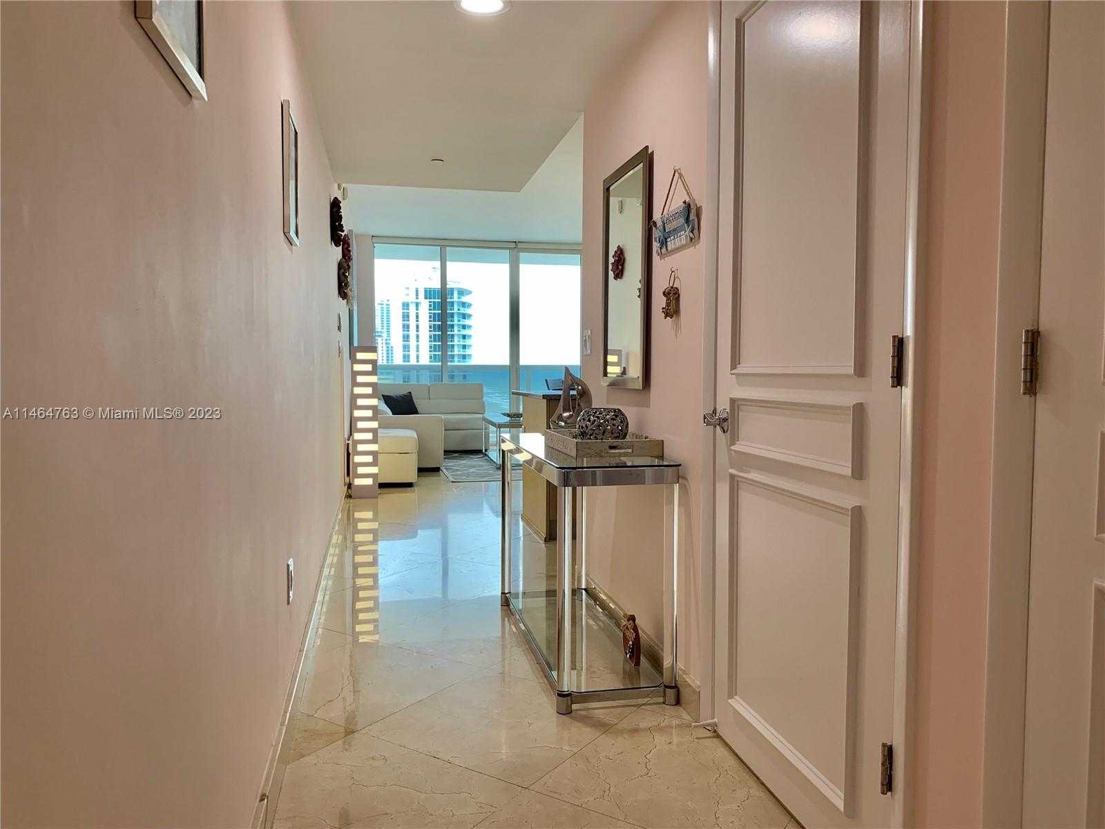 Small Image of 1830 SOUTH OCEAN DR #1912, Hallandale Beach Number 19