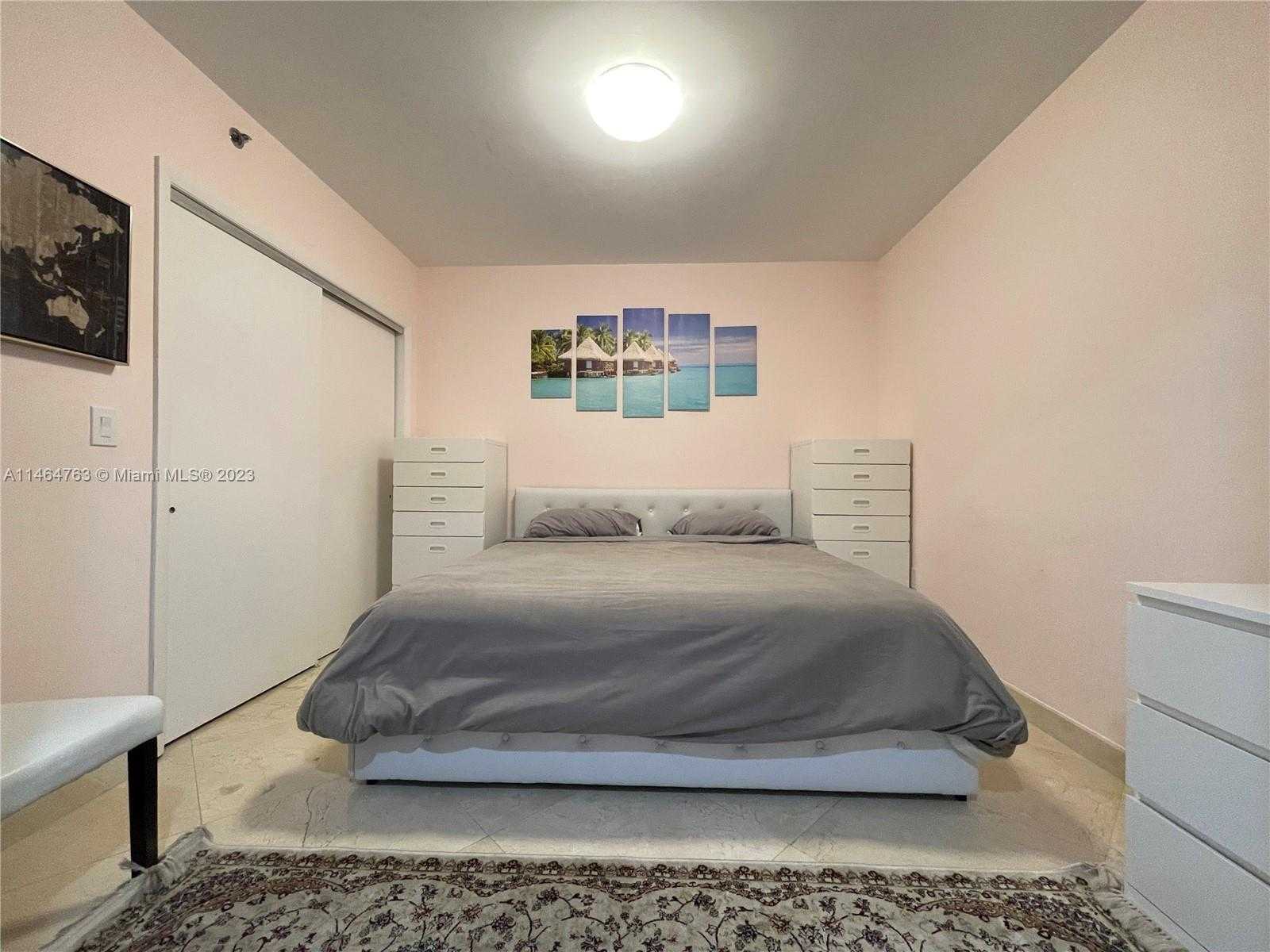 Small Image of 1830 SOUTH OCEAN DR #1912, Hallandale Beach Number 28