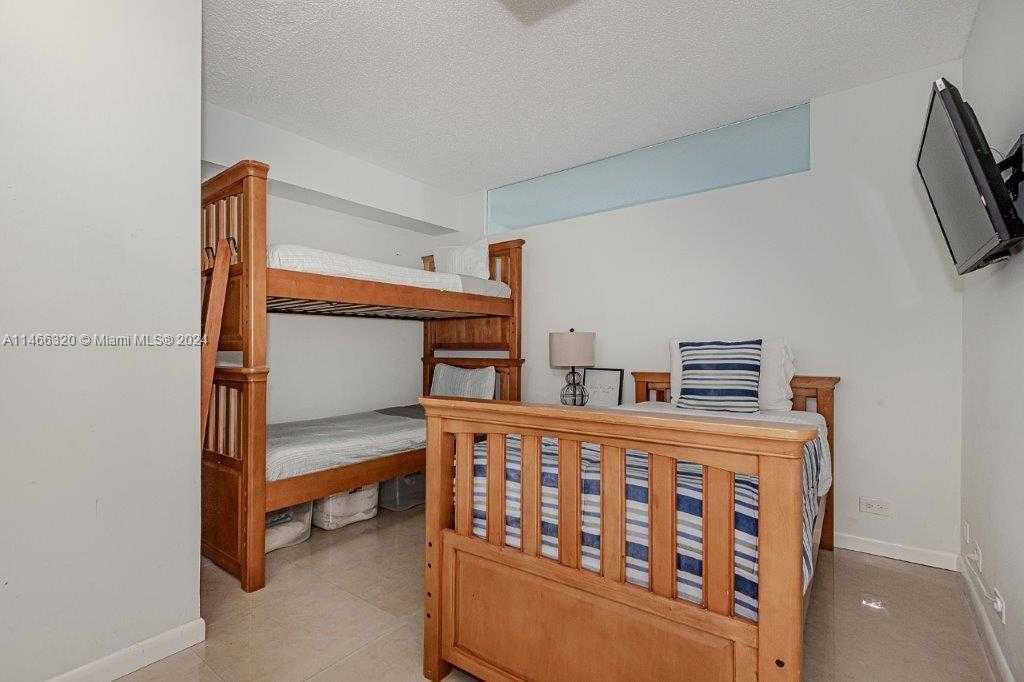 Small Image of 2301 COLLINS AVE #803, Miami Beach Number 15