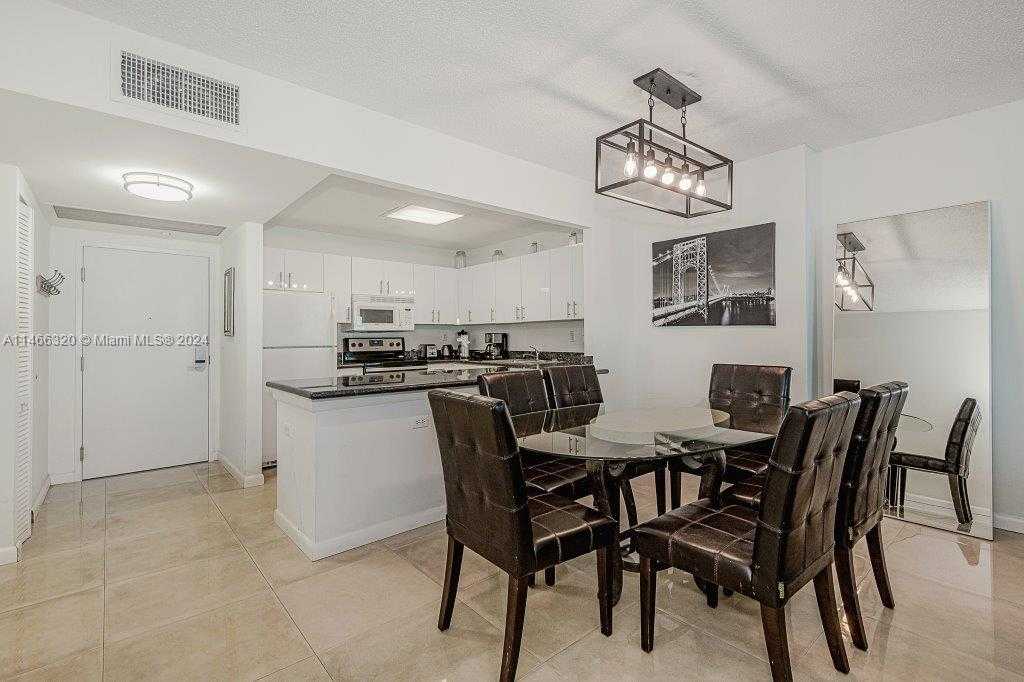 Small Image of 2301 COLLINS AVE #803, Miami Beach Number 20