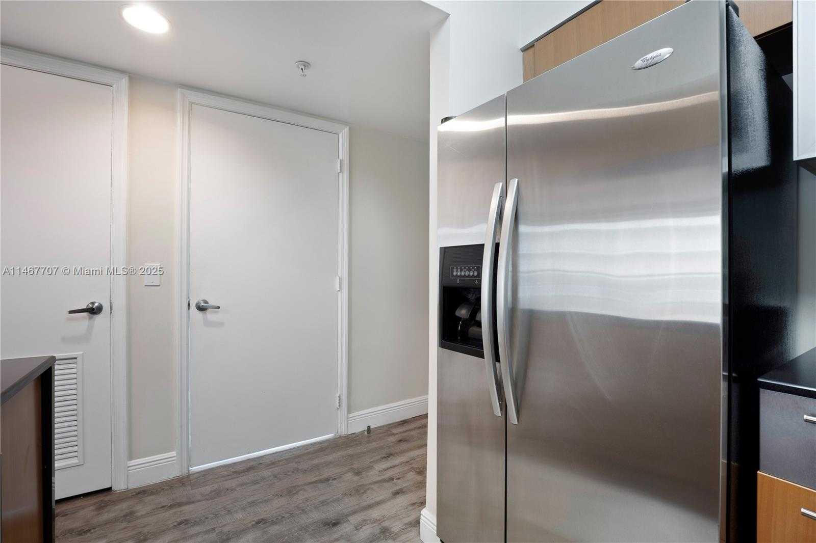 Small Image of 1750 NORTH BAYSHORE DR #1405, Miami Number 11