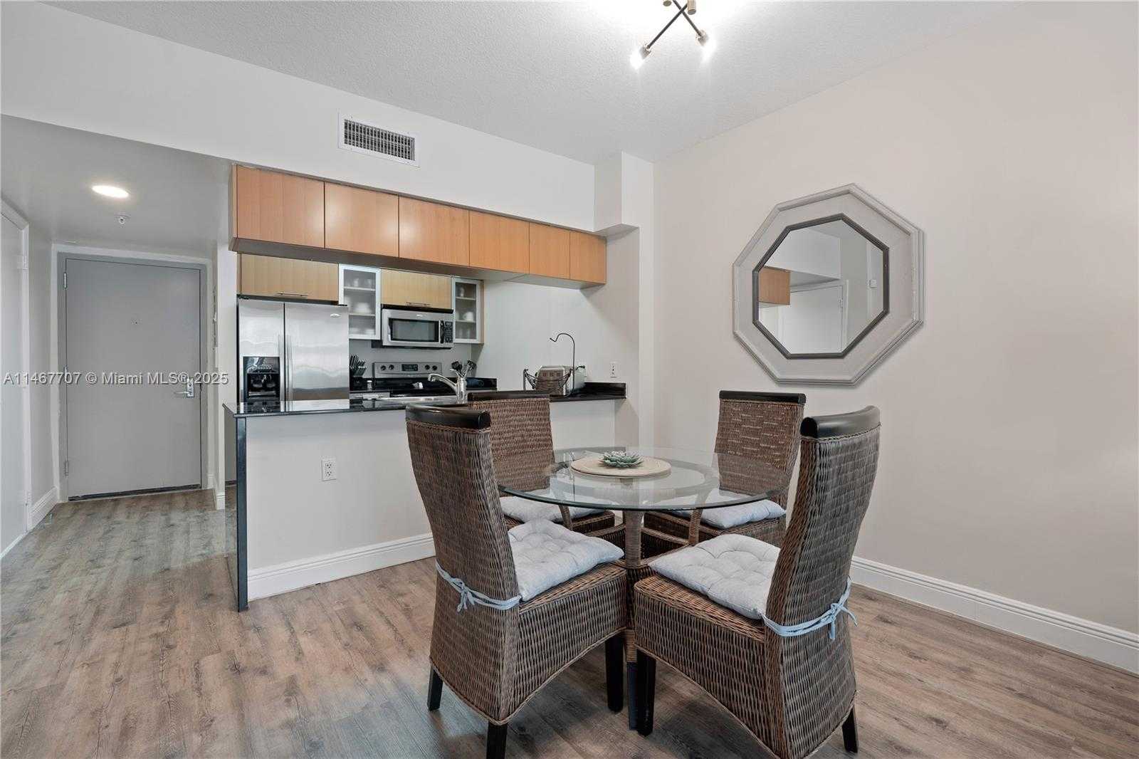 Small Image of 1750 NORTH BAYSHORE DR #1405, Miami Number 13