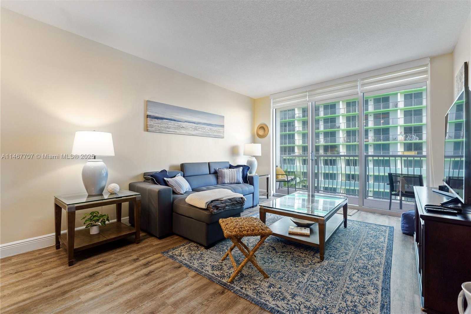 Small Image of 1750 NORTH BAYSHORE DR #1405, Miami Number 18