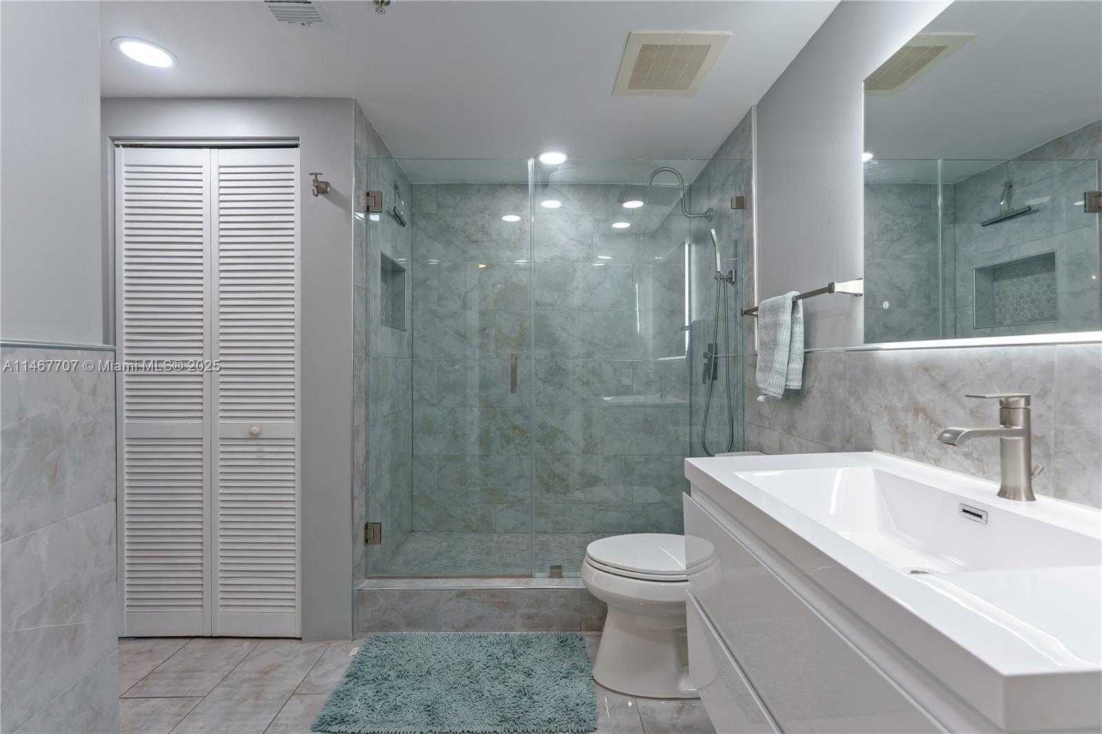 Small Image of 1750 NORTH BAYSHORE DR #1405, Miami Number 27