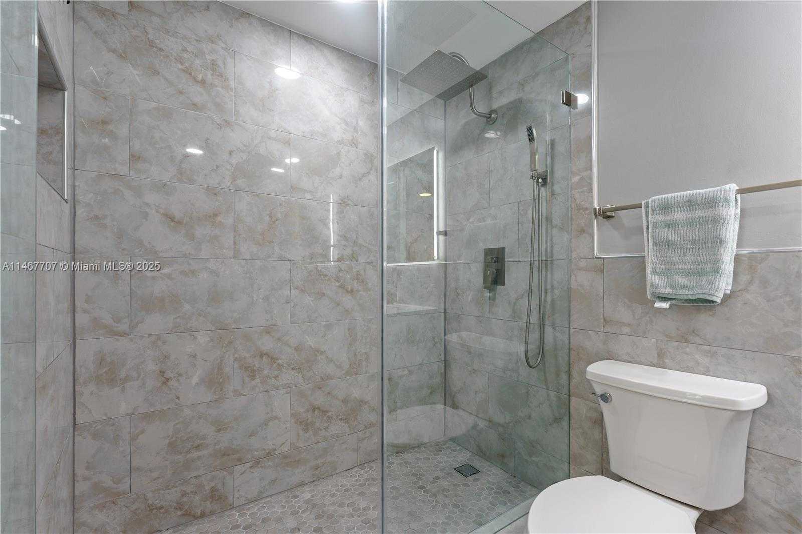 Small Image of 1750 NORTH BAYSHORE DR #1405, Miami Number 28