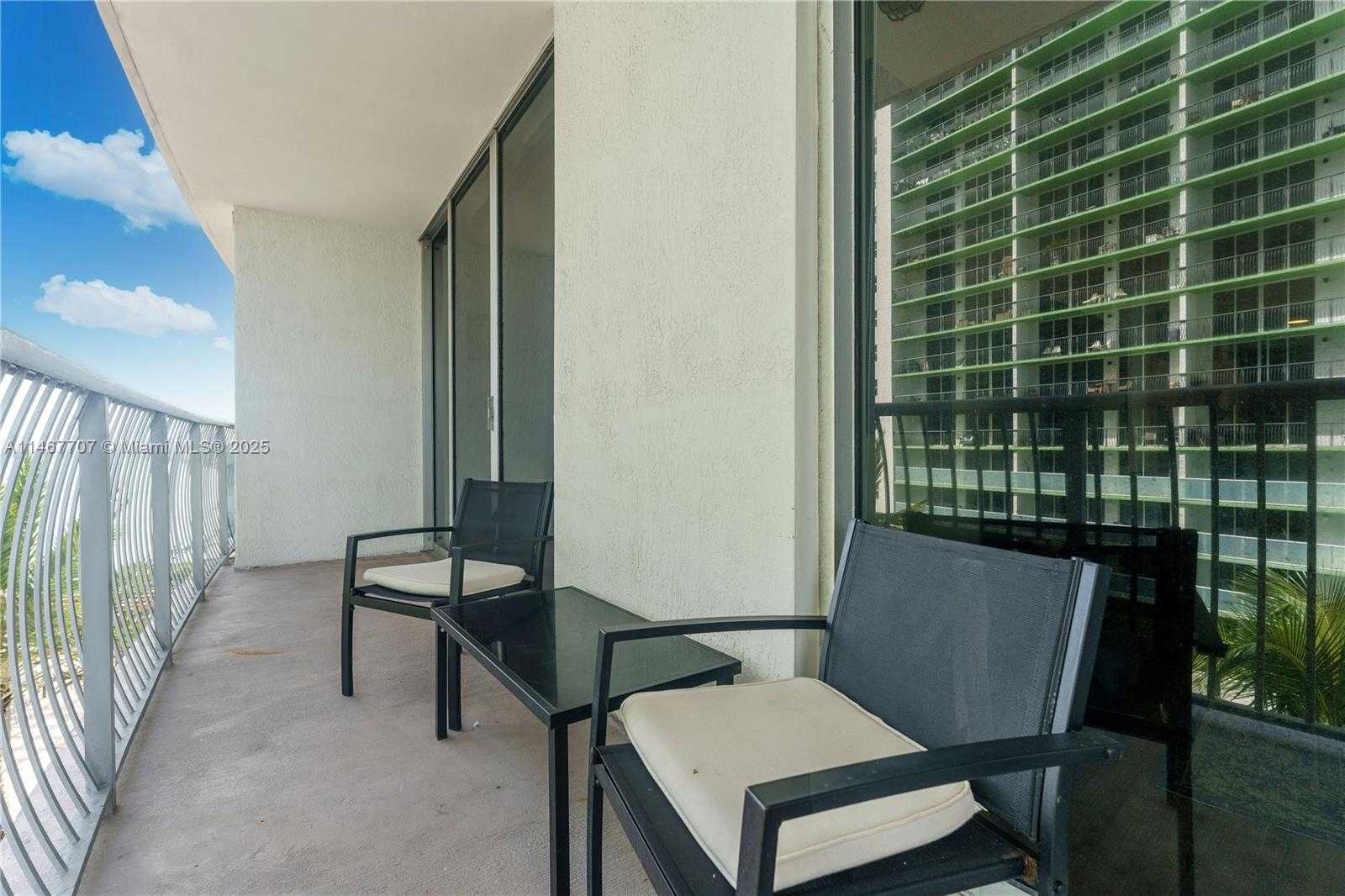 Small Image of 1750 NORTH BAYSHORE DR #1405, Miami Number 32