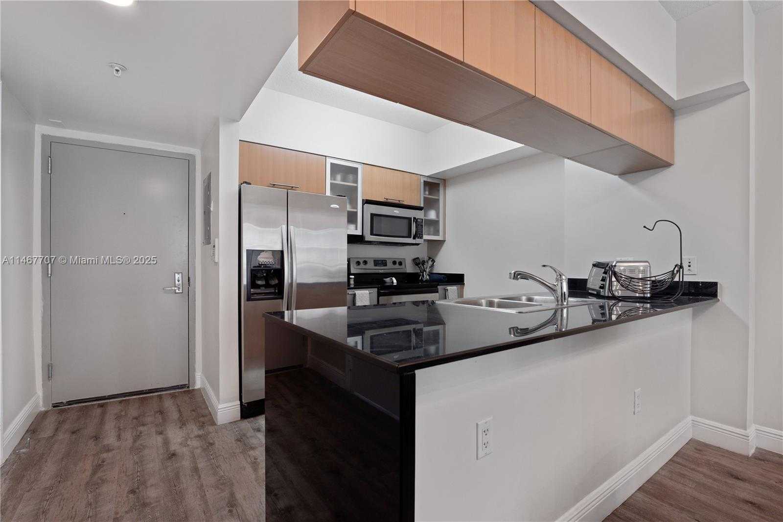 Small Image of 1750 NORTH BAYSHORE DR #1405, Miami Number 6