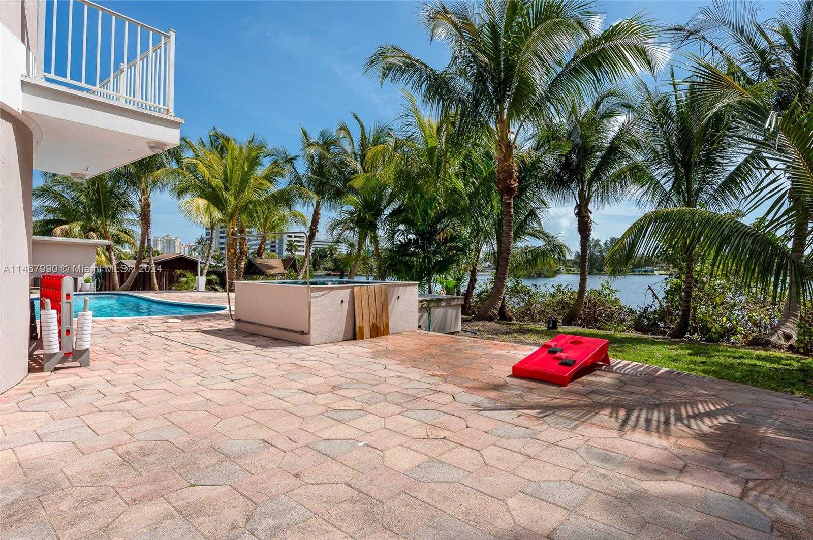 Small Image of 2500 NORTH EAST 199TH ST, Miami Number 63