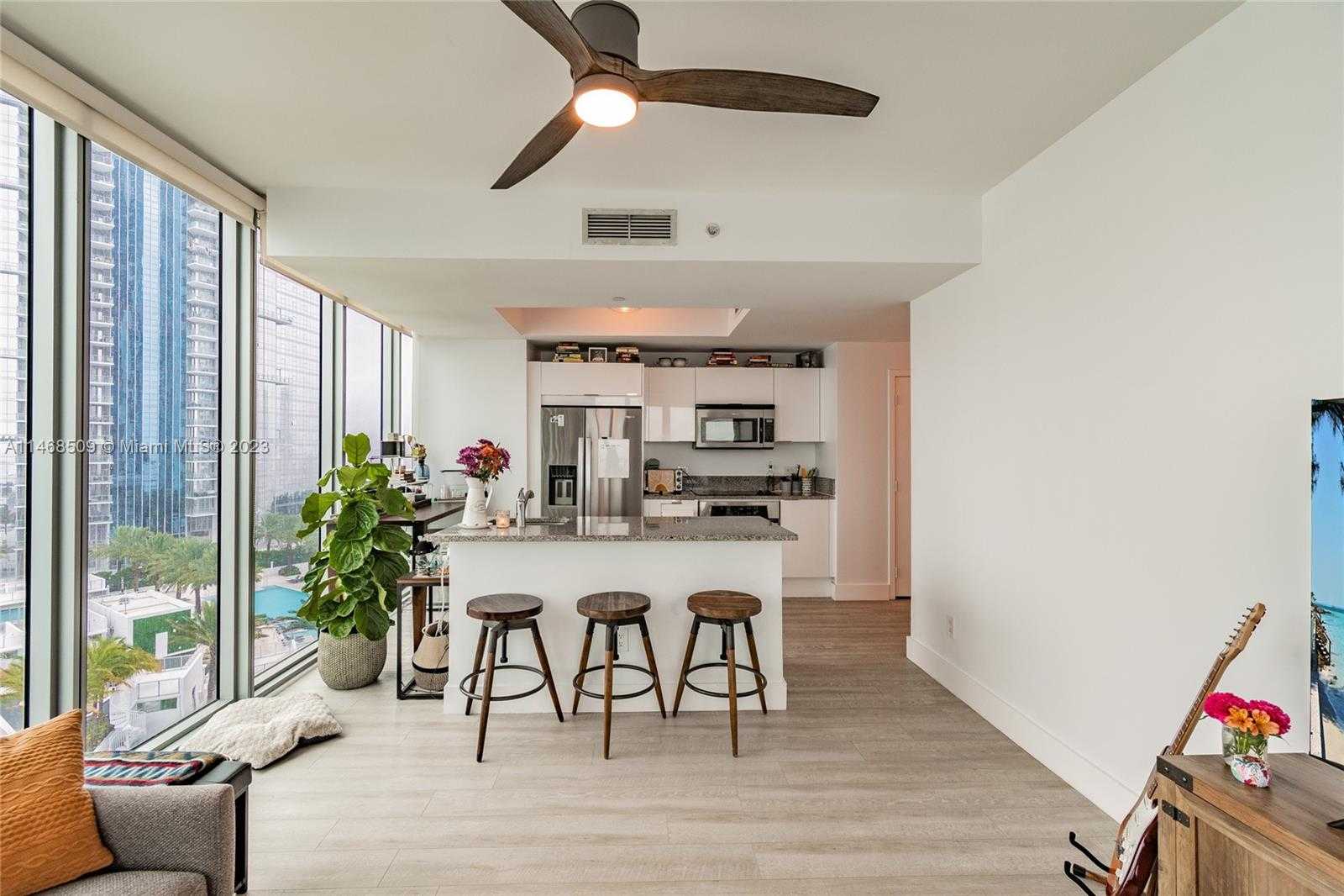 Small Image of 888 BISCAYNE BLVD #1601, Miami Number 11