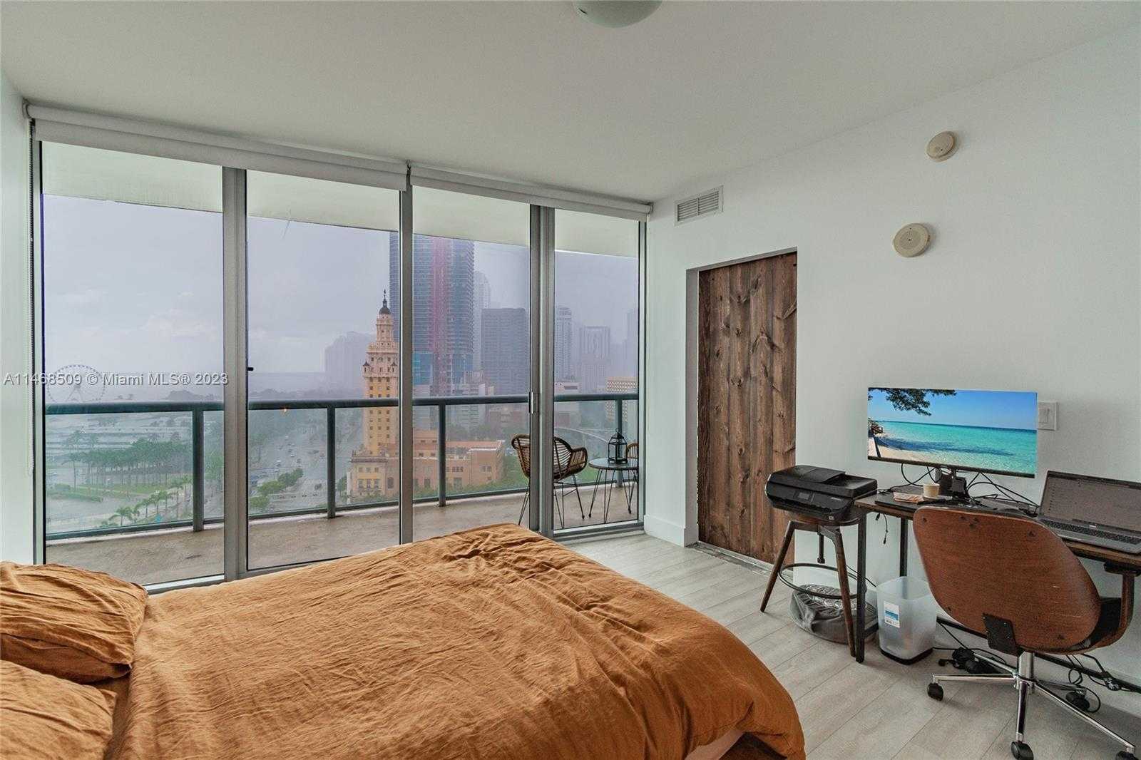 Small Image of 888 BISCAYNE BLVD #1601, Miami Number 12