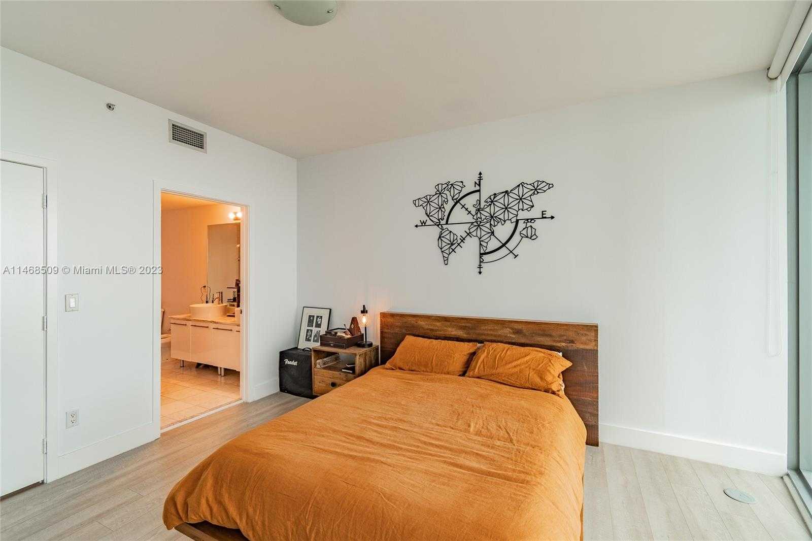 Small Image of 888 BISCAYNE BLVD #1601, Miami Number 14