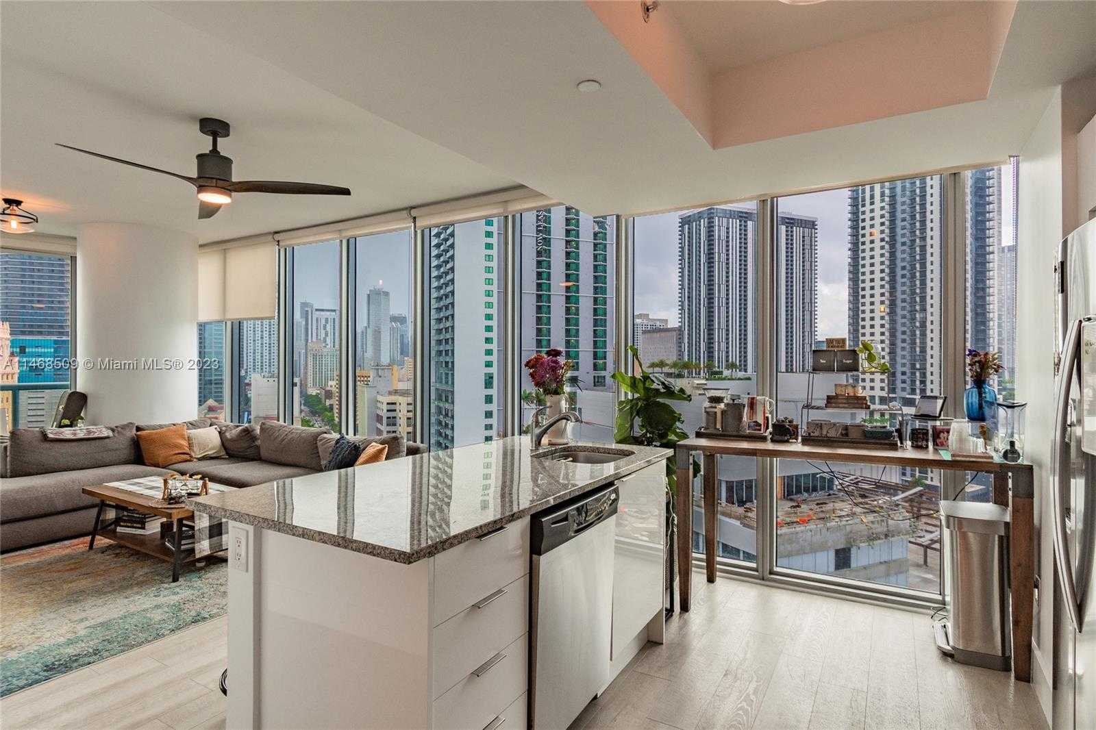 Small Image of 888 BISCAYNE BLVD #1601, Miami Number 3