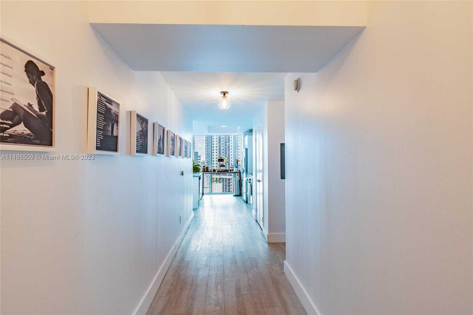 Small Image of 888 BISCAYNE BLVD #1601, Miami Number 7