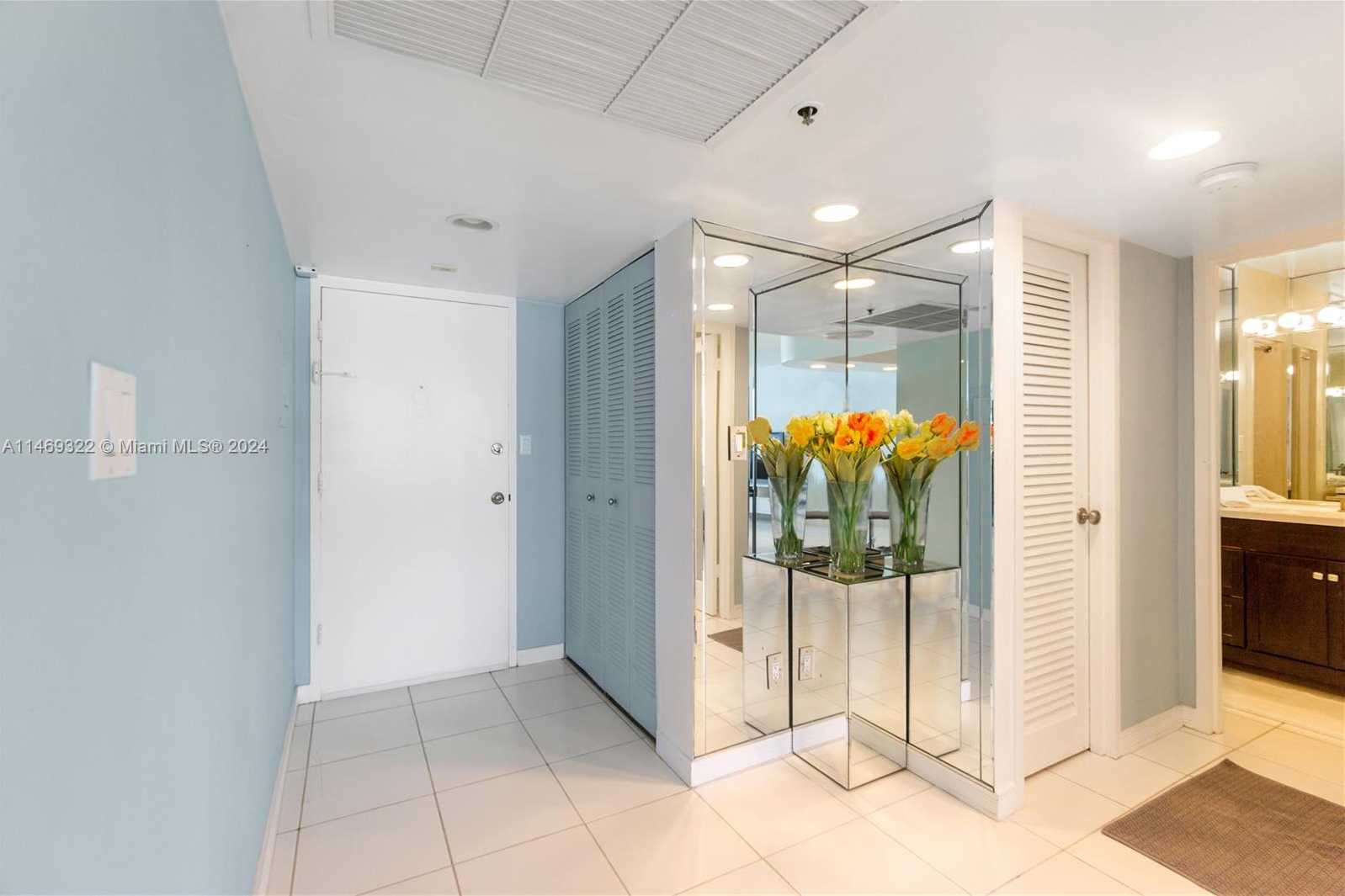 Small Image of 100 LINCOLN RD #1043, Miami Beach Number 5