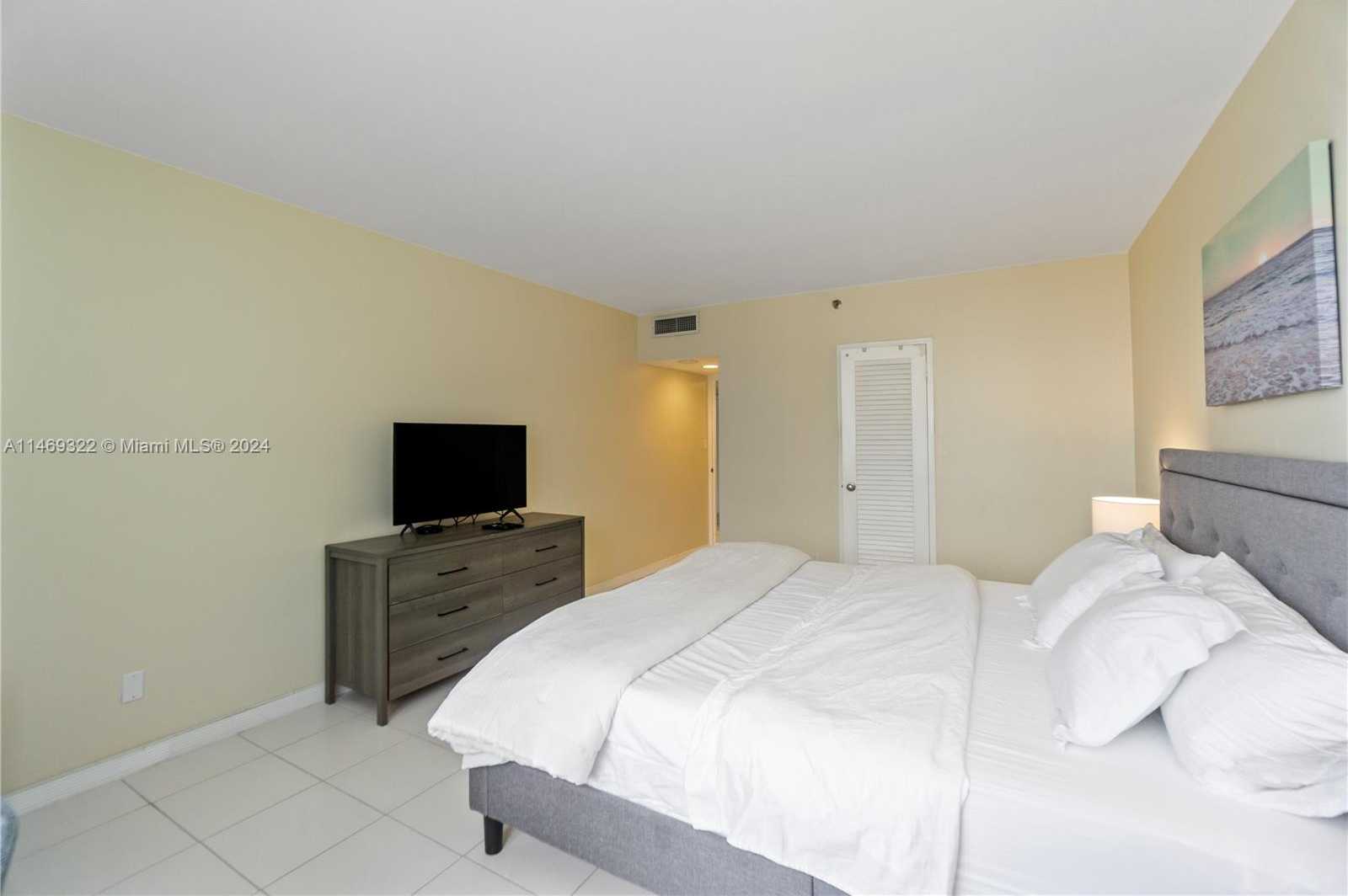 Small Image of 100 LINCOLN RD #1043, Miami Beach Number 8