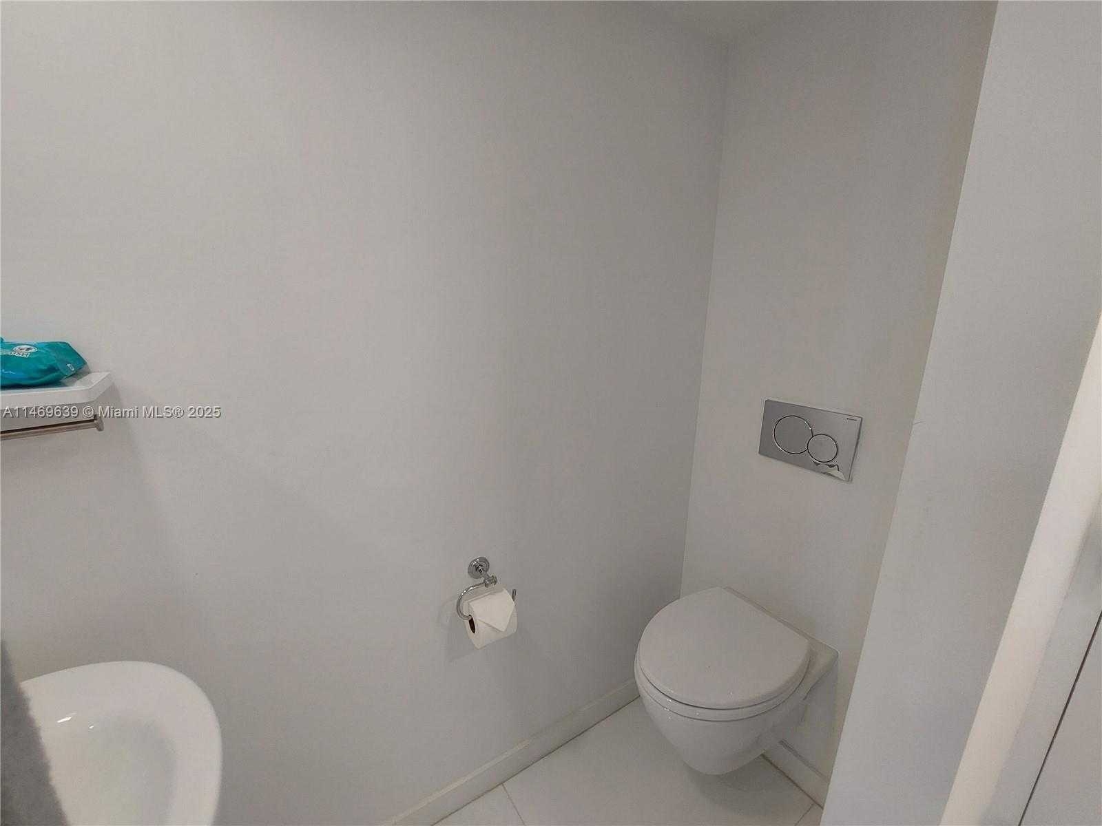 Small Image of 2301 COLLINS AVE #940, Miami Beach Number 22