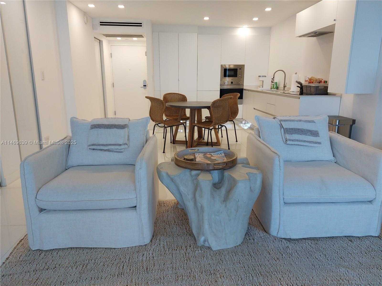 Small Image of 2301 COLLINS AVE #940, Miami Beach Number 25