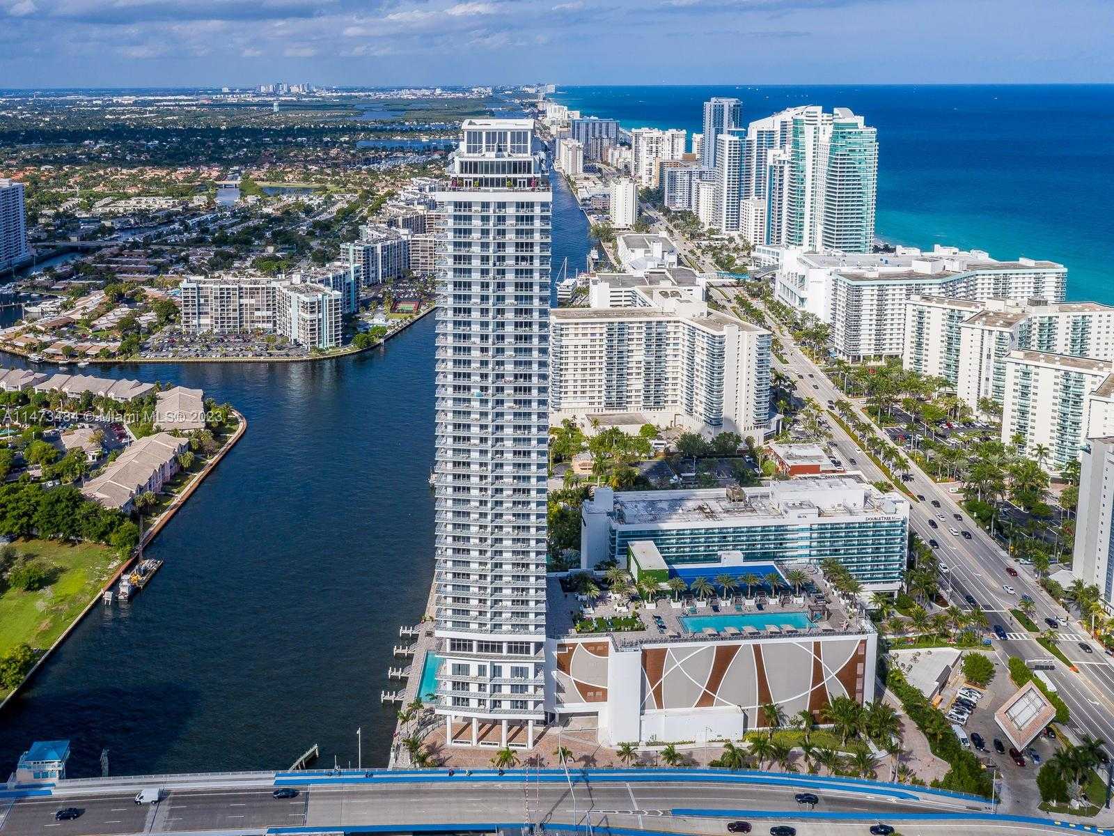 Small Image of 4010 SOUTH OCEAN DR #1404, Hollywood Number 3