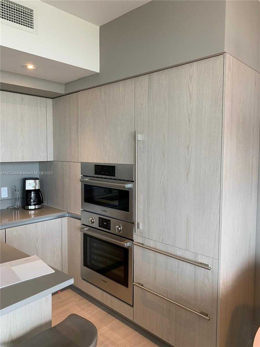 Small Image of 4010 SOUTH OCEAN DR #1404, Hollywood Number 9