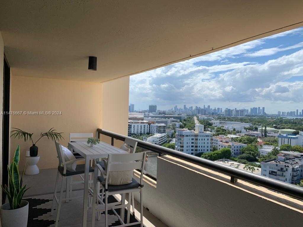 Small Image of 2555 COLLINS AVE #1906, Miami Beach Number 18